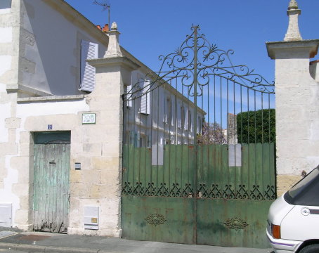 DSCN7088 Private home, Notre Dame de l'Assomption, LaGord