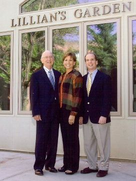 04a Ray Hughes, Mary Jo (Huges) Becher, Mark Hughes, Lillians Garden 2005