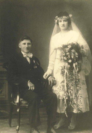 010 Emily (Bebeau) and Werner Dahlheimer - wedding photo, 1917