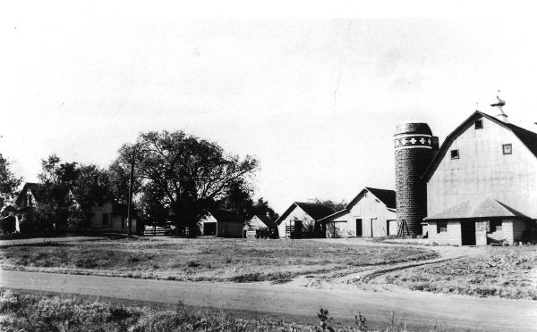 020 Werner and Emily Dahlheimer farm, Rogers, MN, 1946, 160 acres