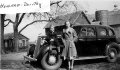 043 Howard Dahlheimer and Dorothy (Dahlheimer) Schultz with car